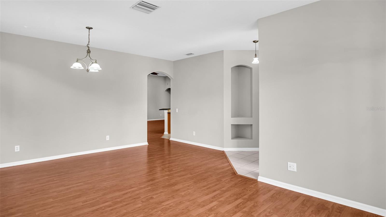 16306 NIKKI LN