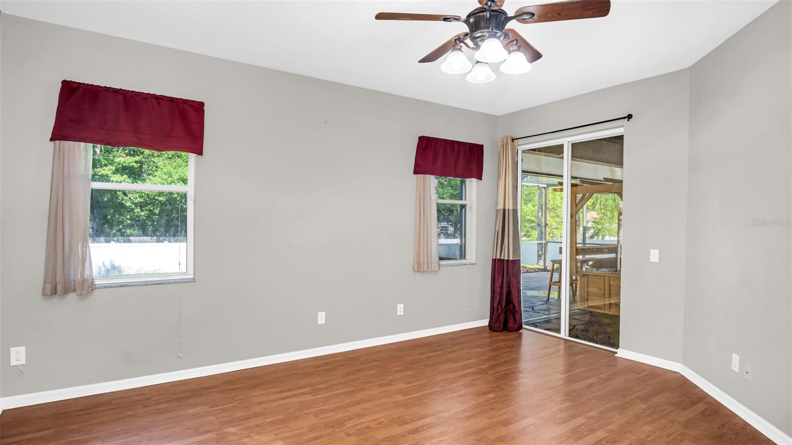 16306 NIKKI LN