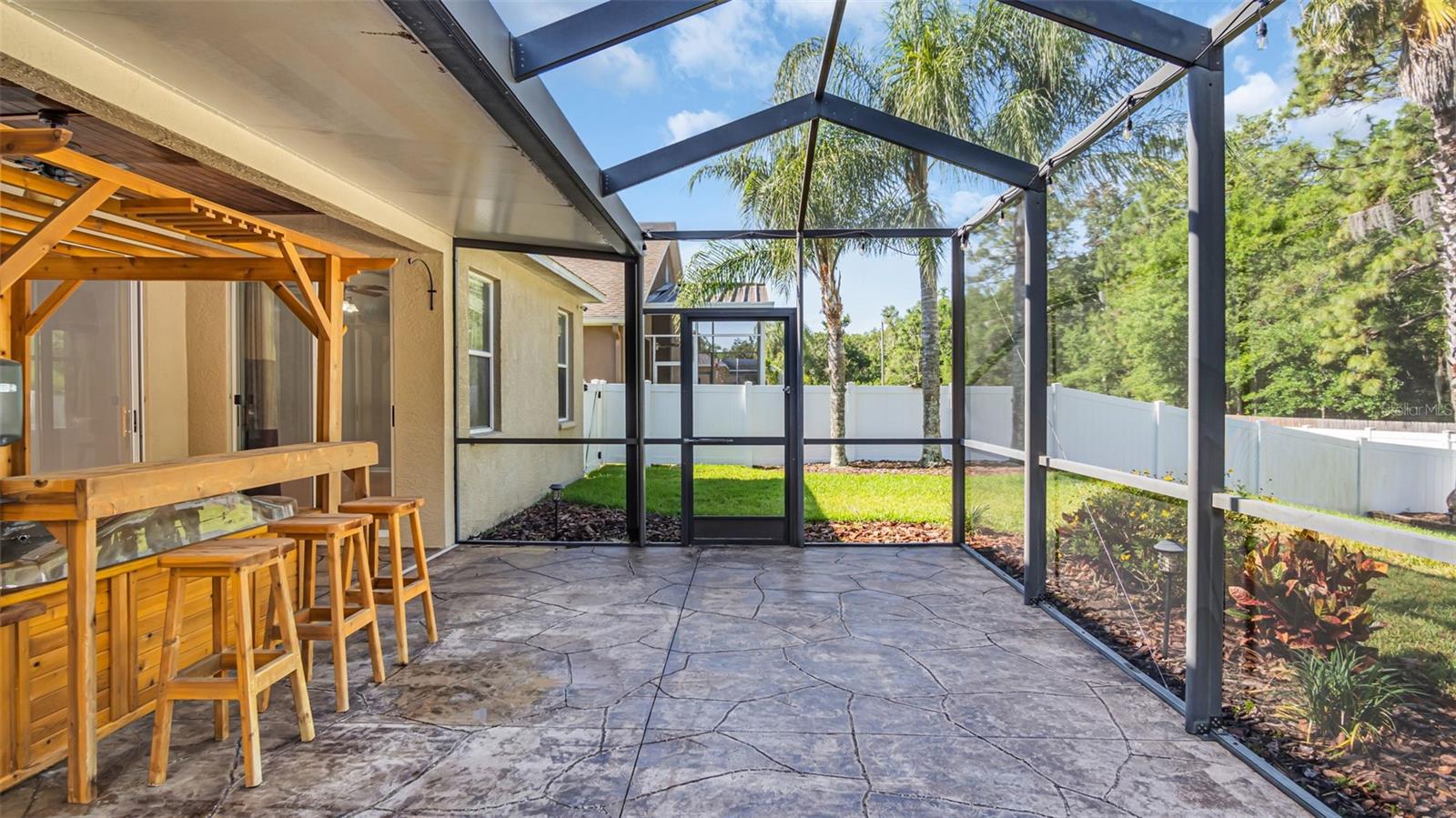 16306 NIKKI LN