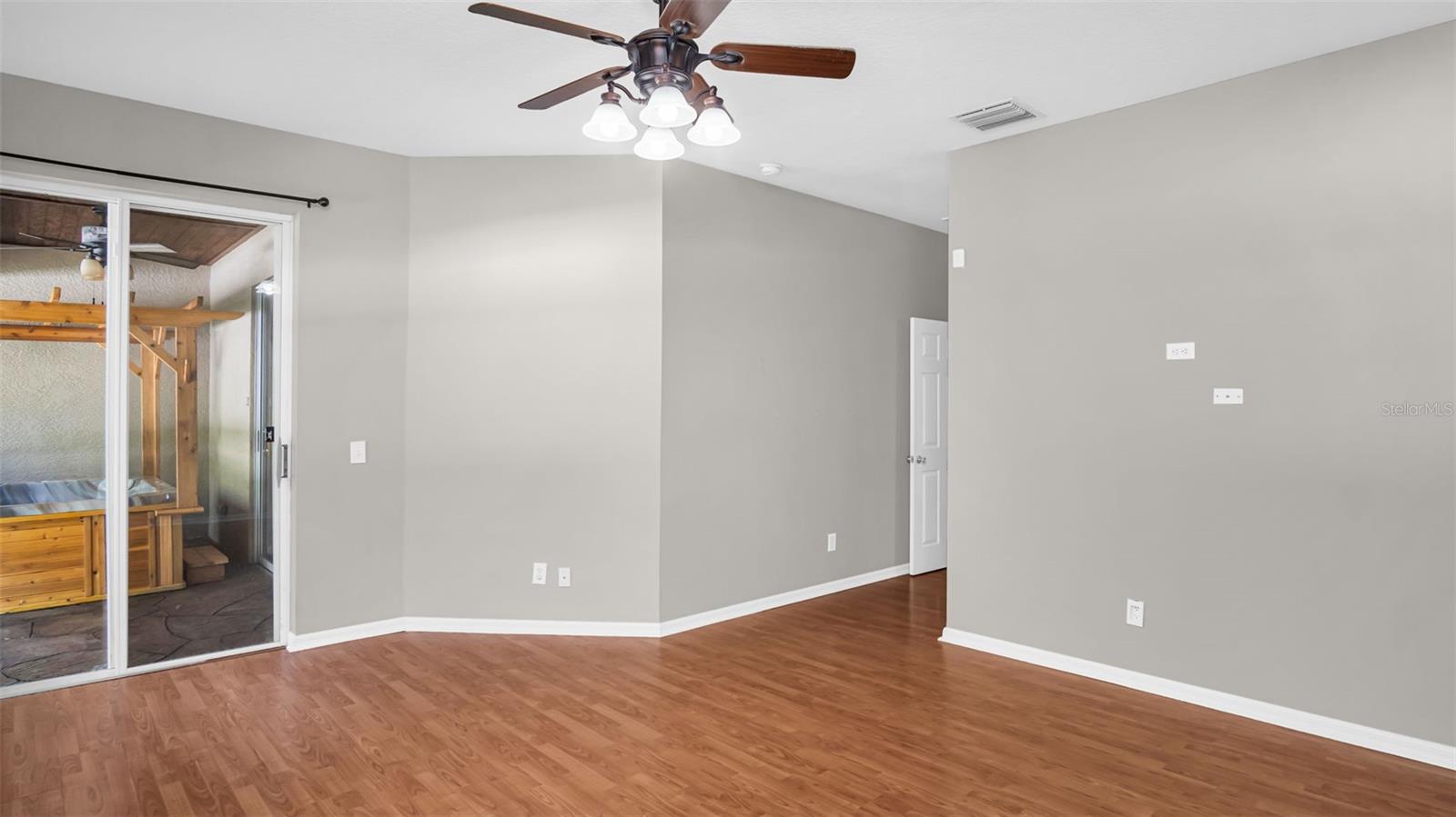 16306 NIKKI LN