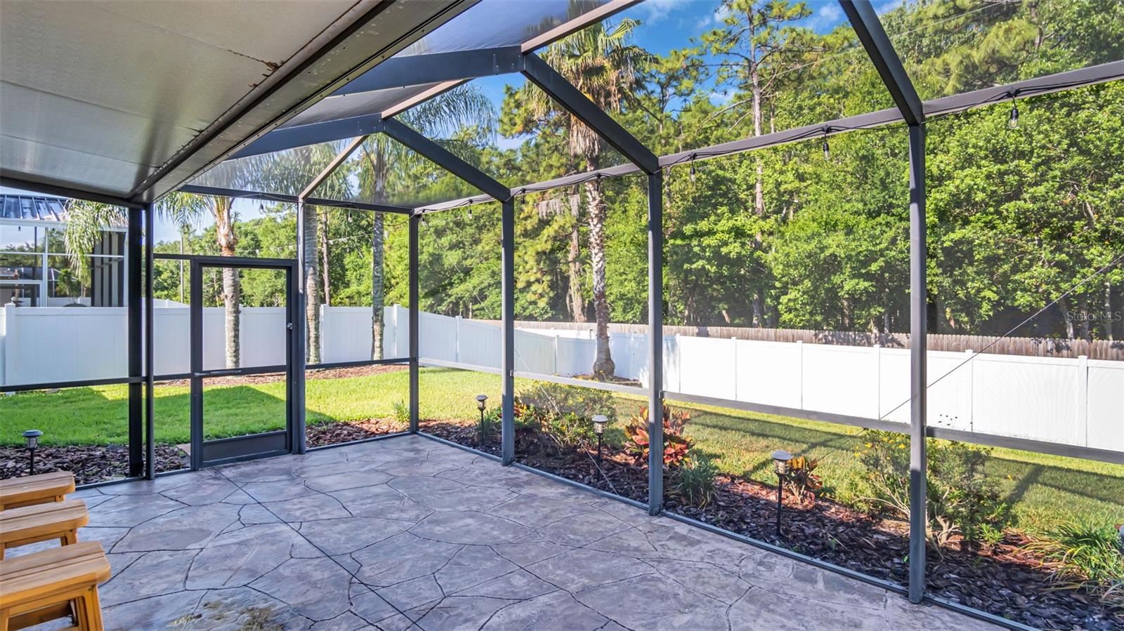 16306 NIKKI LN