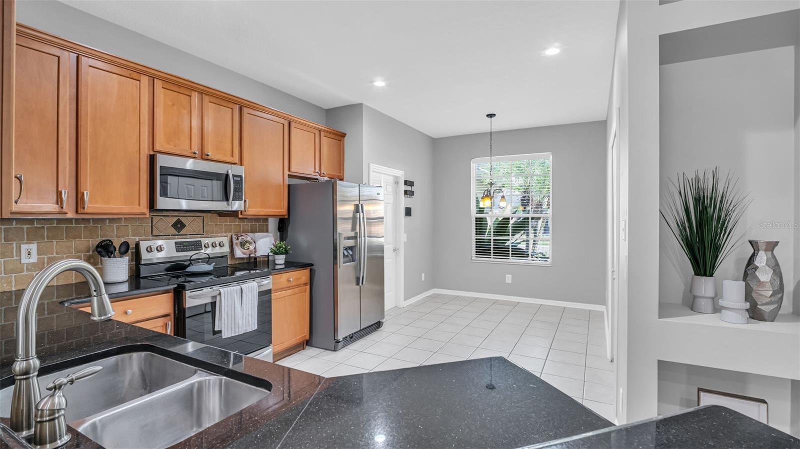 16306 NIKKI LN