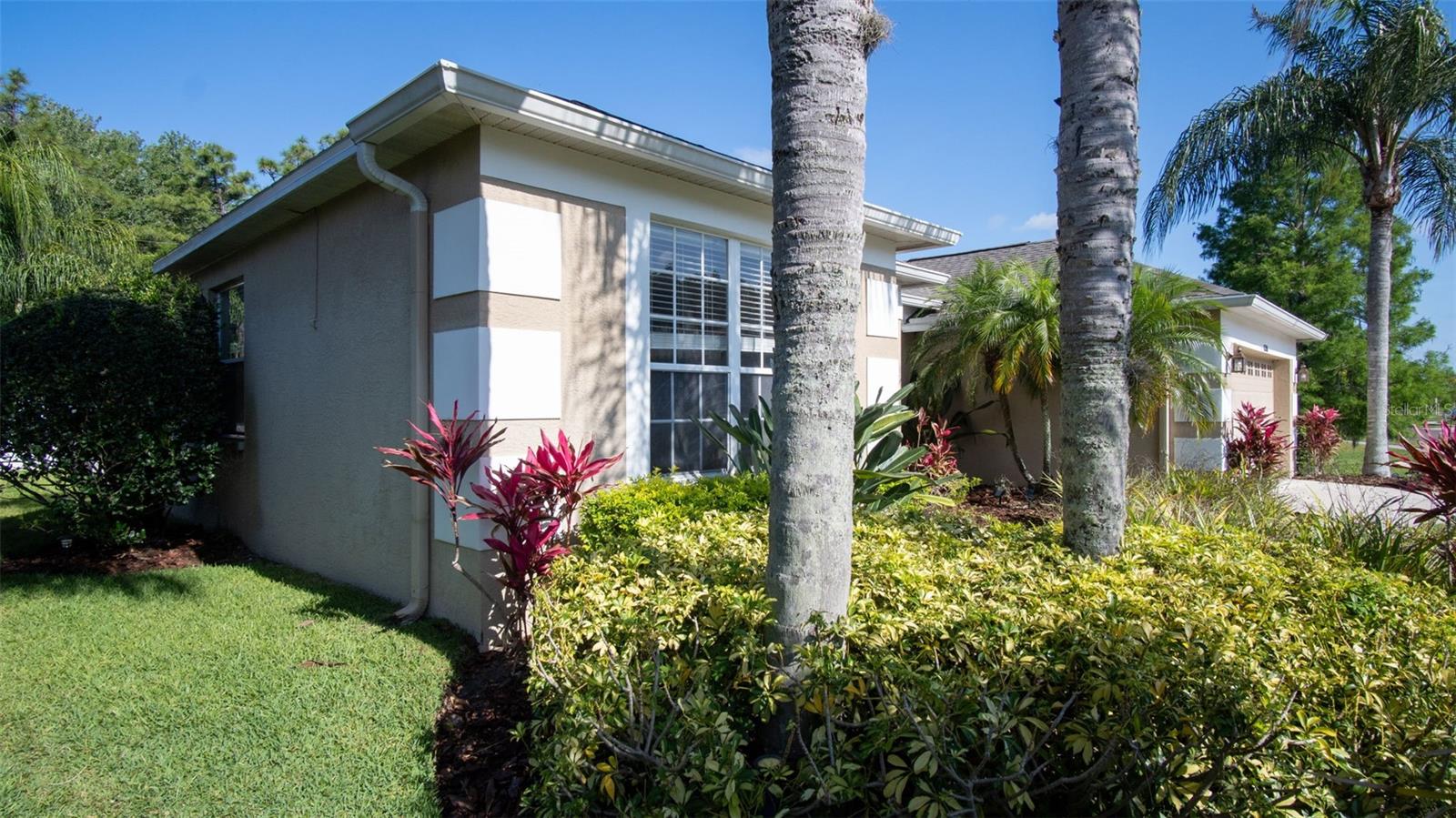 16306 NIKKI LN