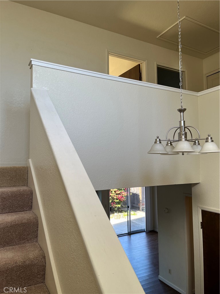 637 Carmelita Drive Unit: 7