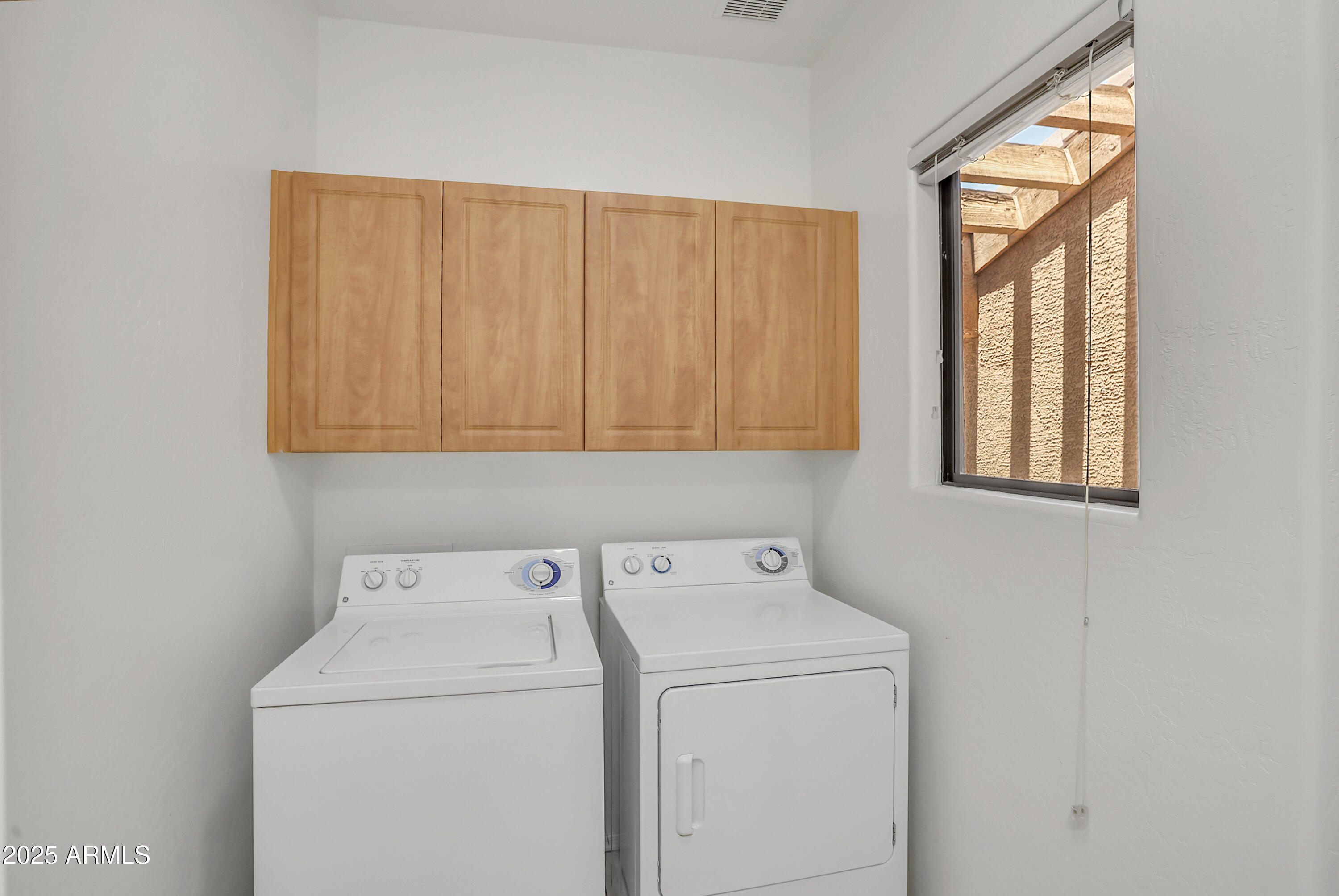 705 W QUEEN CREEK Road, 1201