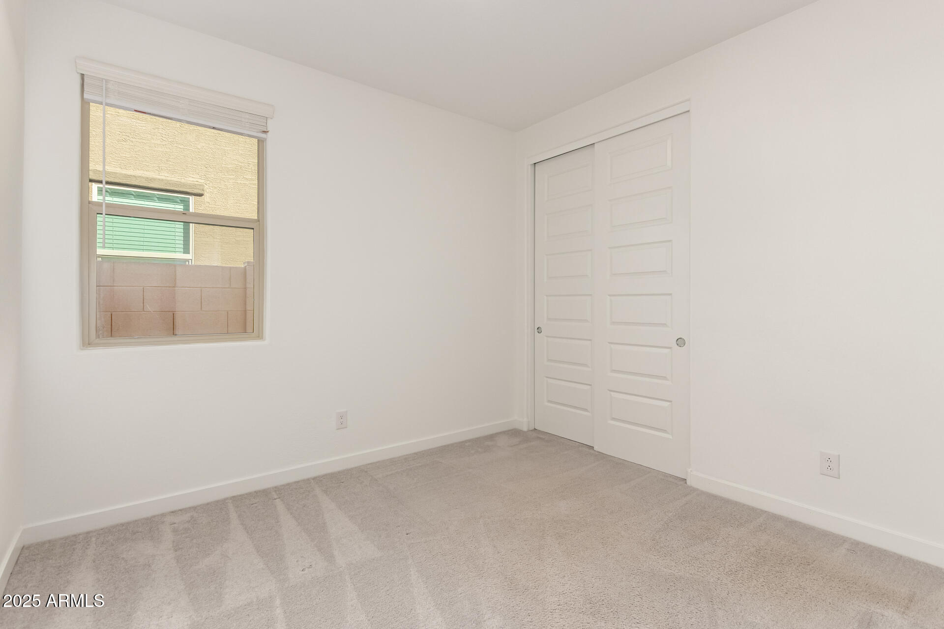 12521 W MORTEN Avenue