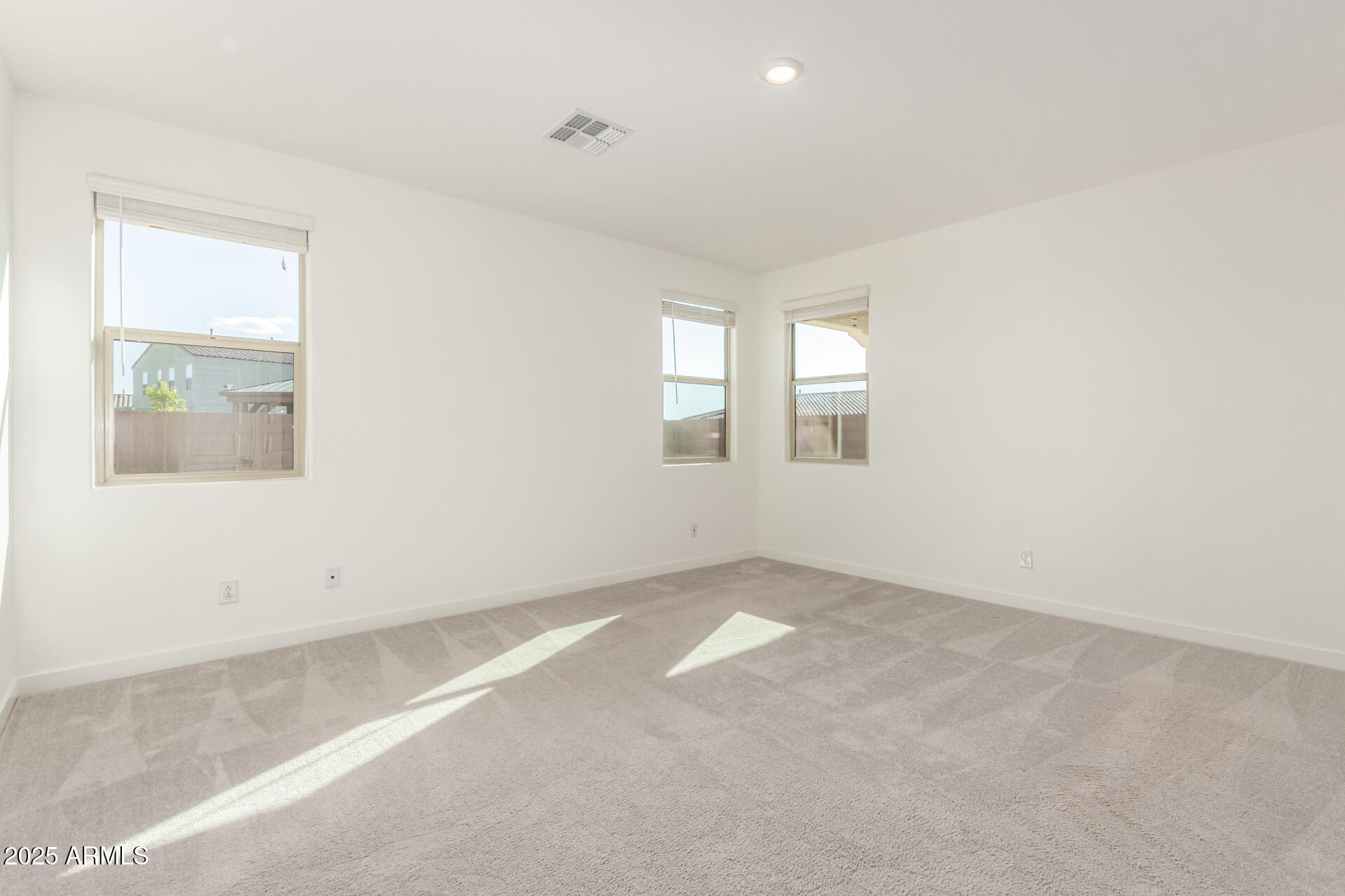 12521 W MORTEN Avenue