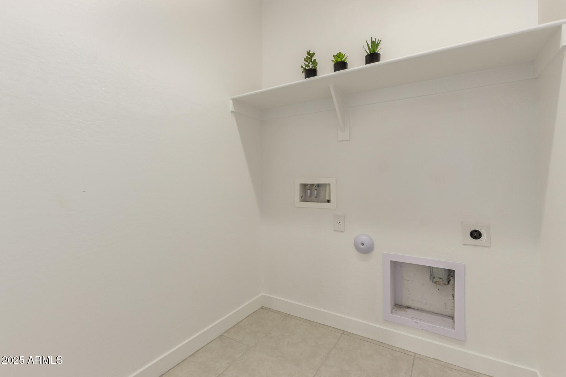 12521 W MORTEN Avenue