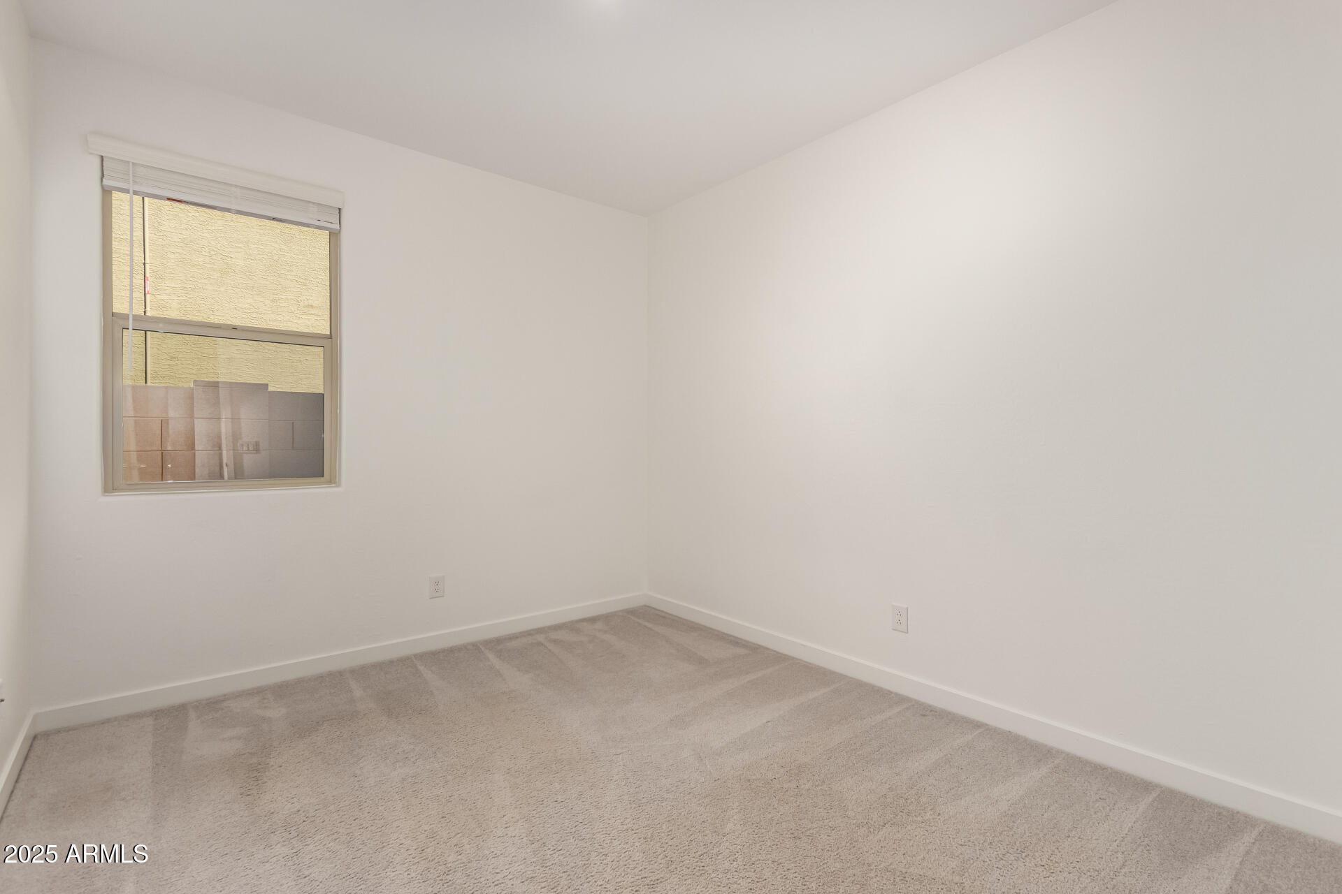 12521 W MORTEN Avenue