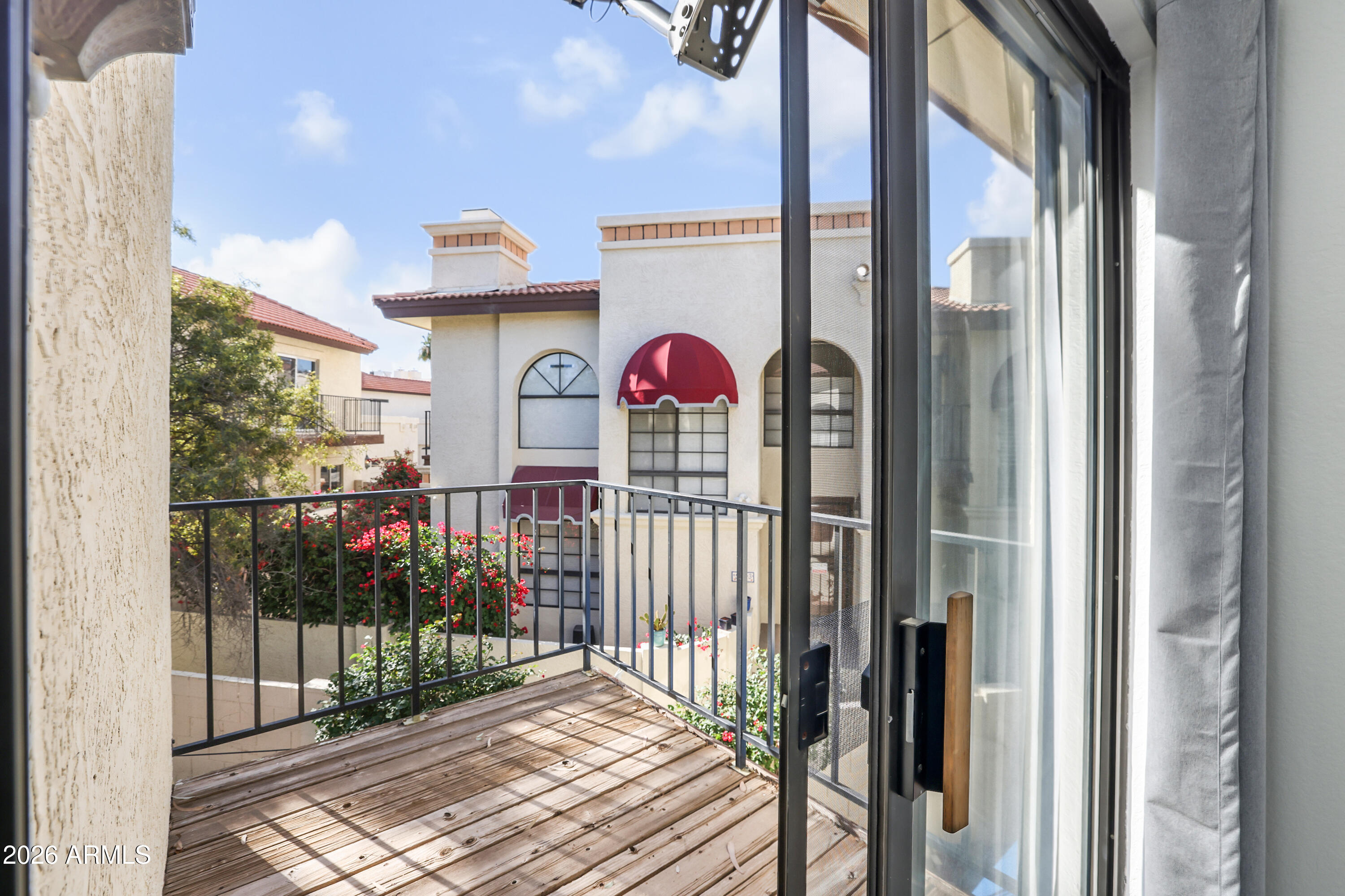 5036 E SIESTA Drive 1