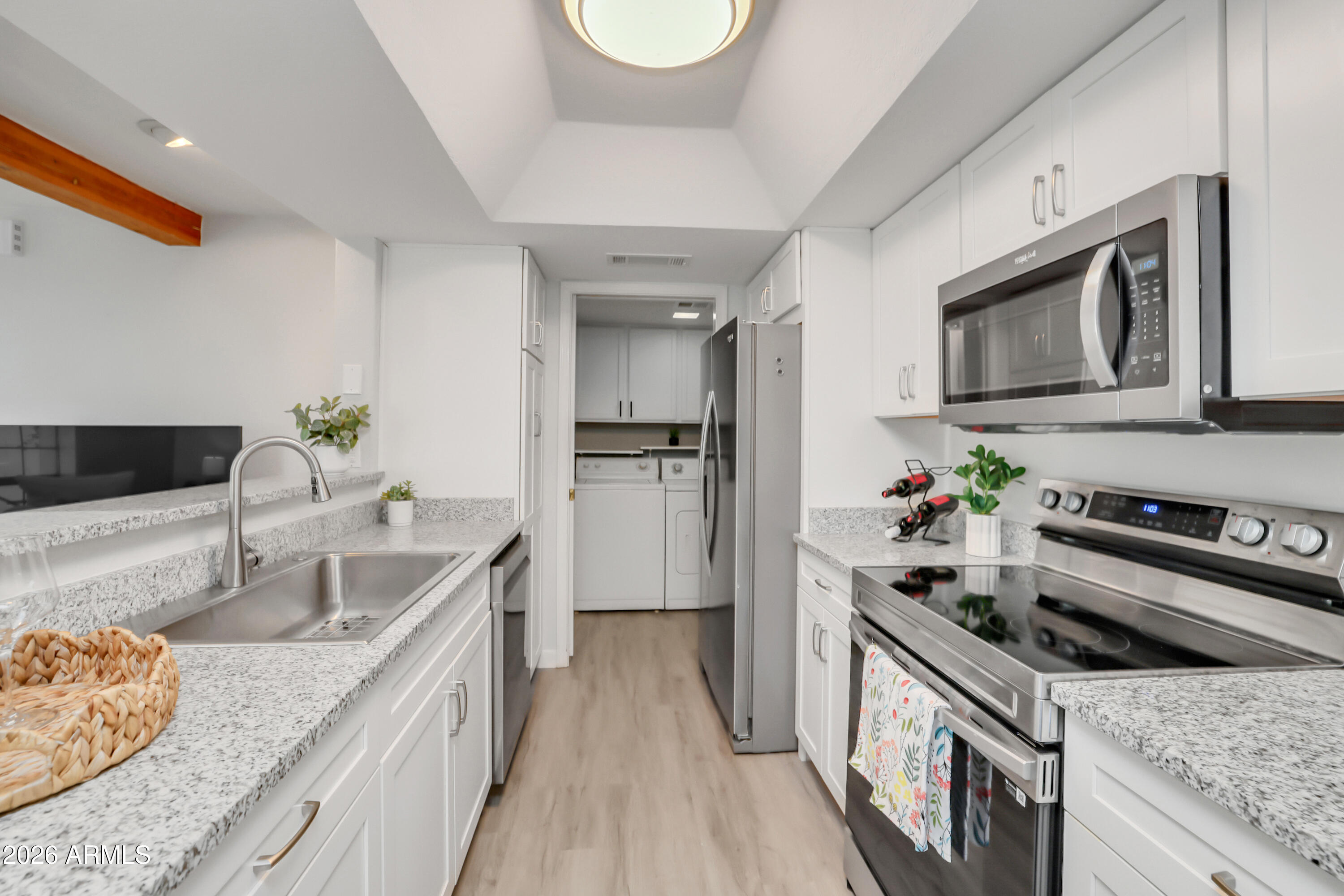 5036 E SIESTA Drive 1