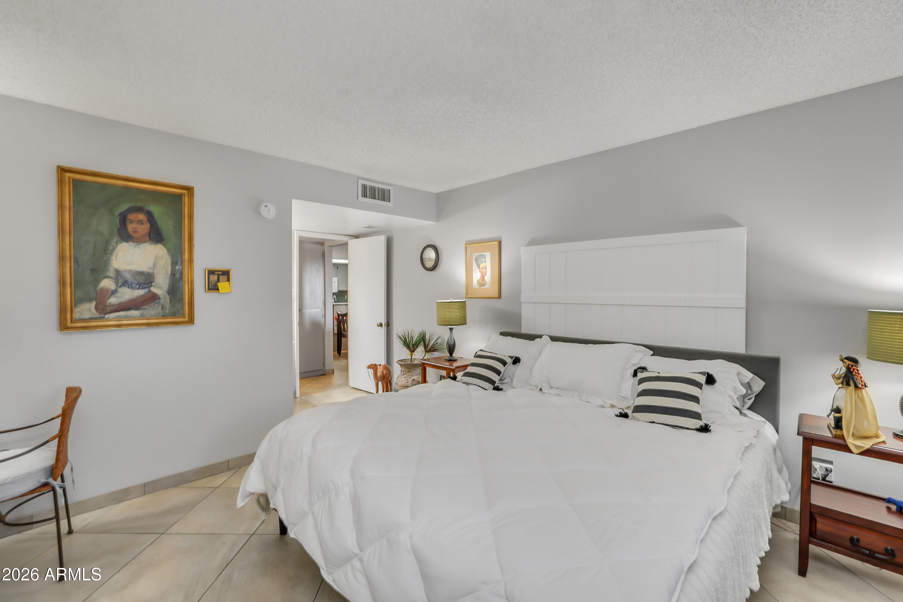 1920 W LINDNER Avenue 175