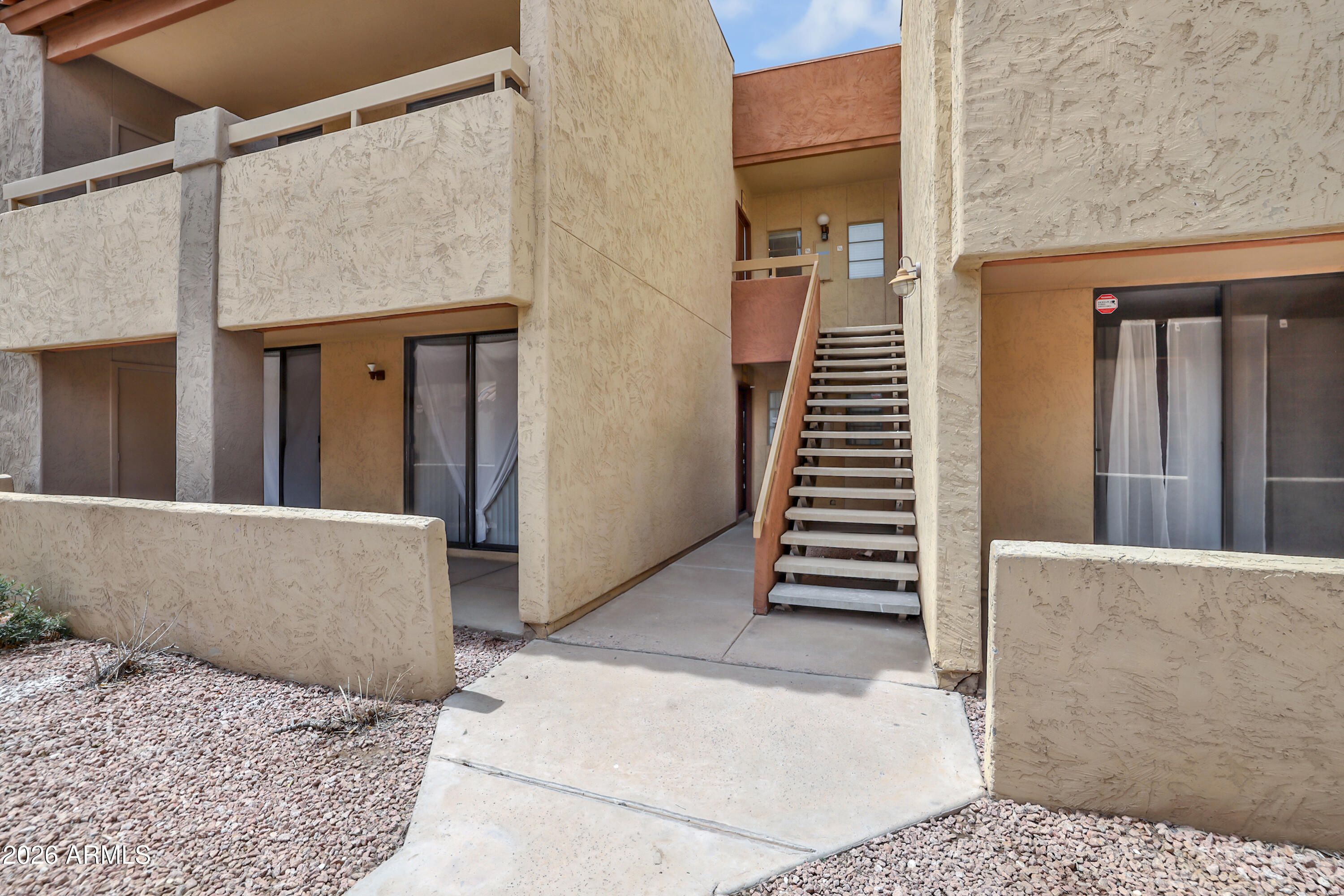 1125 E BROADWAY Road 225