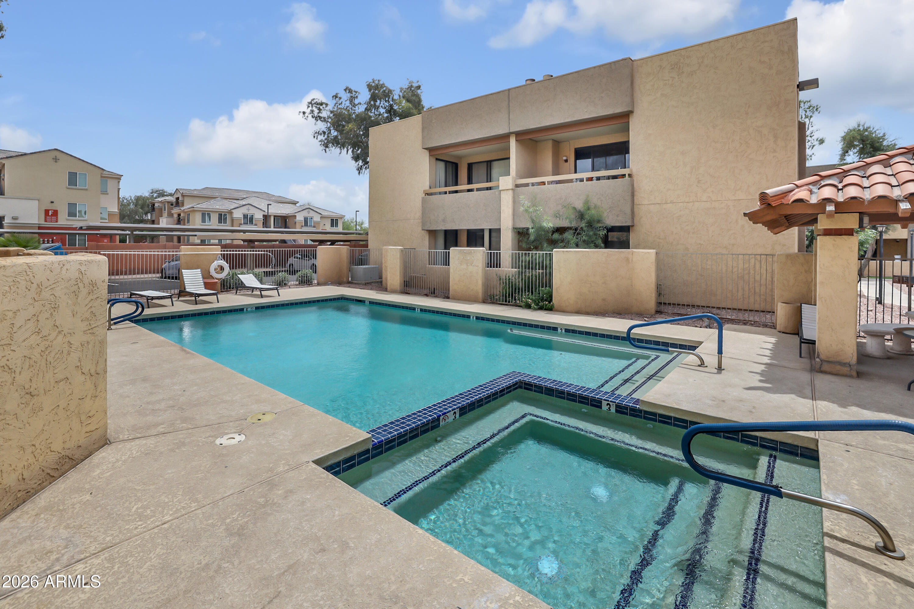 1125 E BROADWAY Road 225