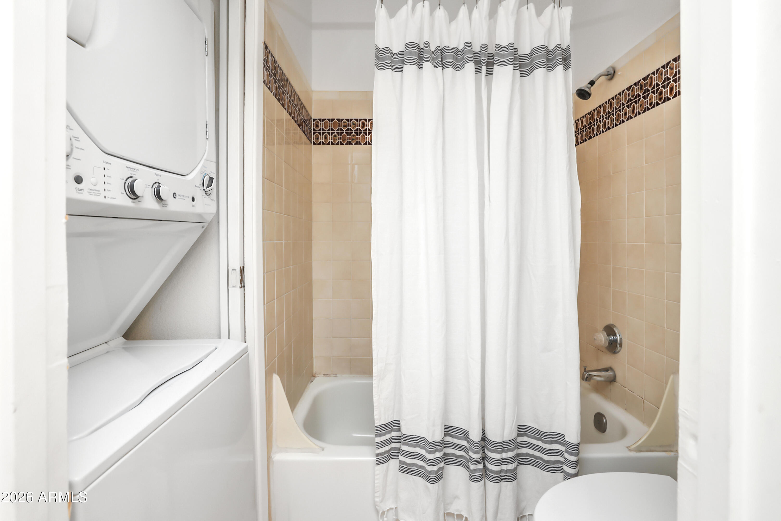 1125 E BROADWAY Road 225