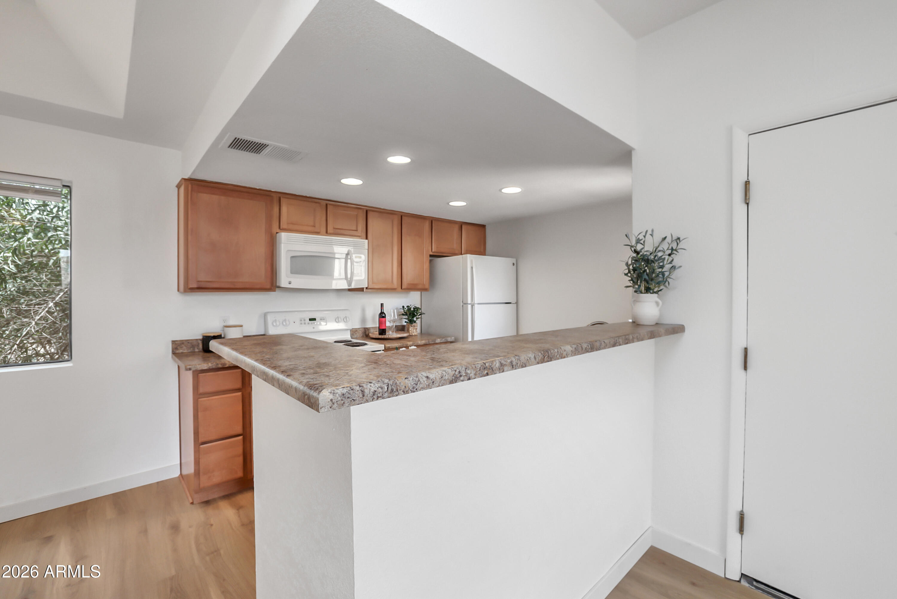 1125 E BROADWAY Road 225