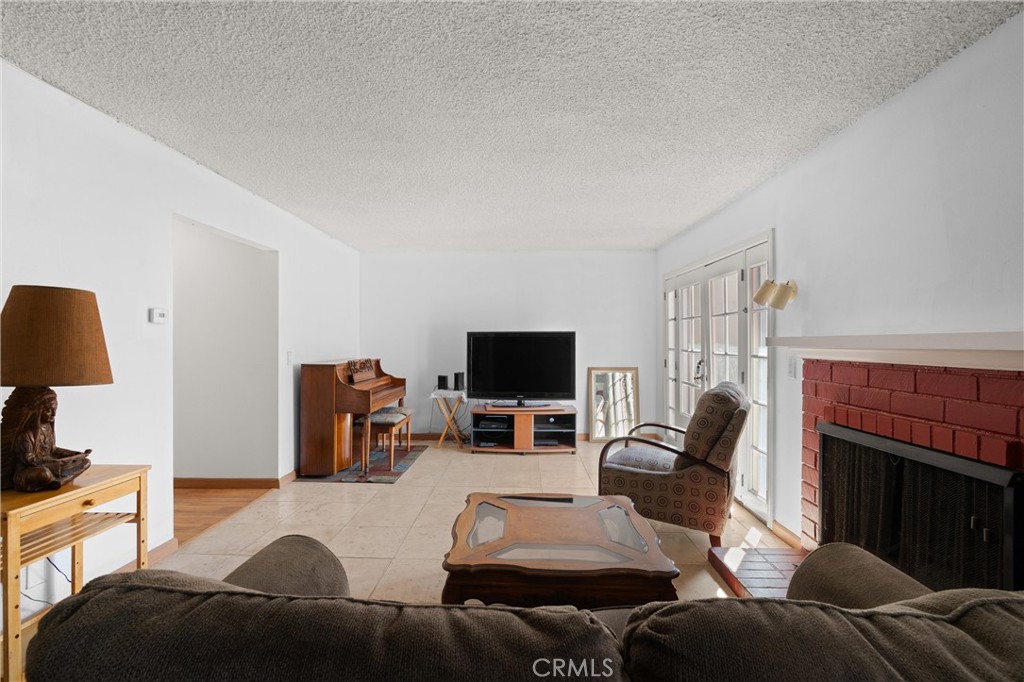 8225 Deerfield Drive