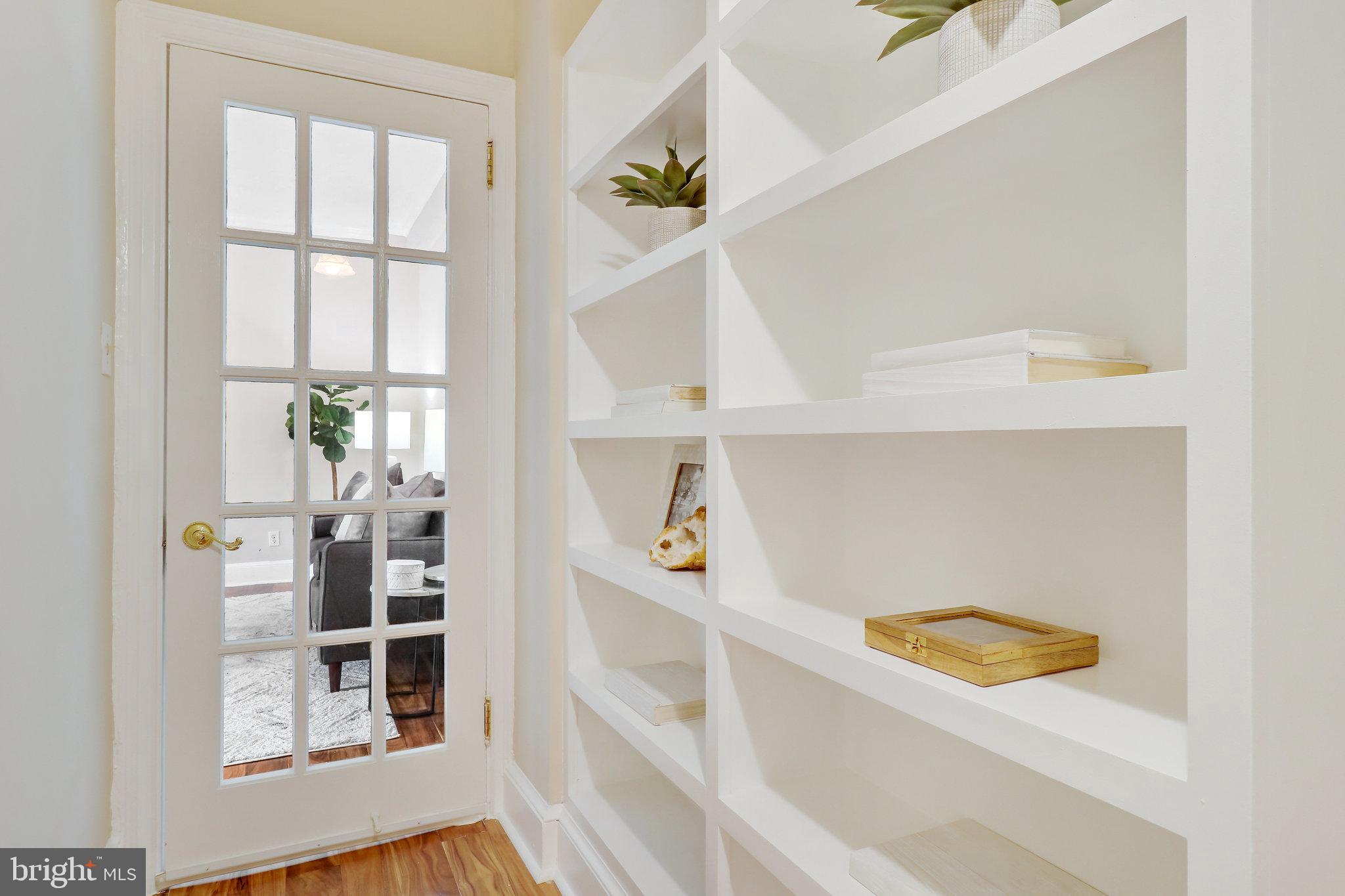 4701 Connecticut AVENUE NW Unit: 105
