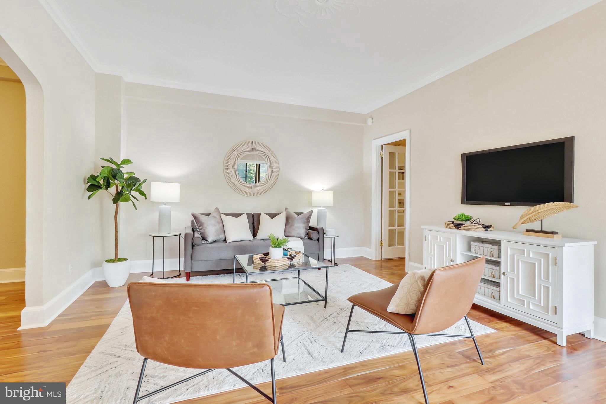 4701 Connecticut AVENUE NW Unit: 105