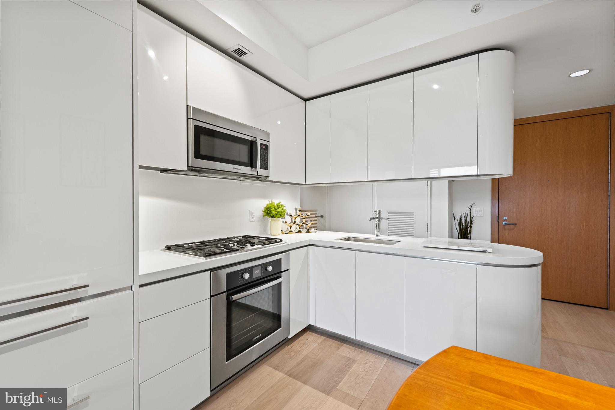 920 I STREET NW Unit: 1010
