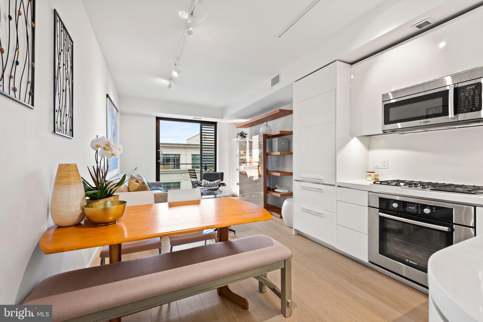 920 I STREET NW Unit: 1010