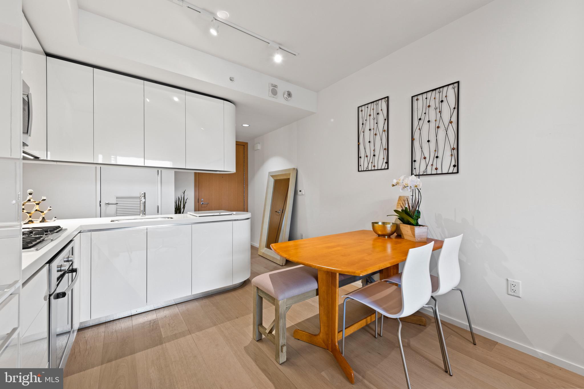 920 I STREET NW Unit: 1010