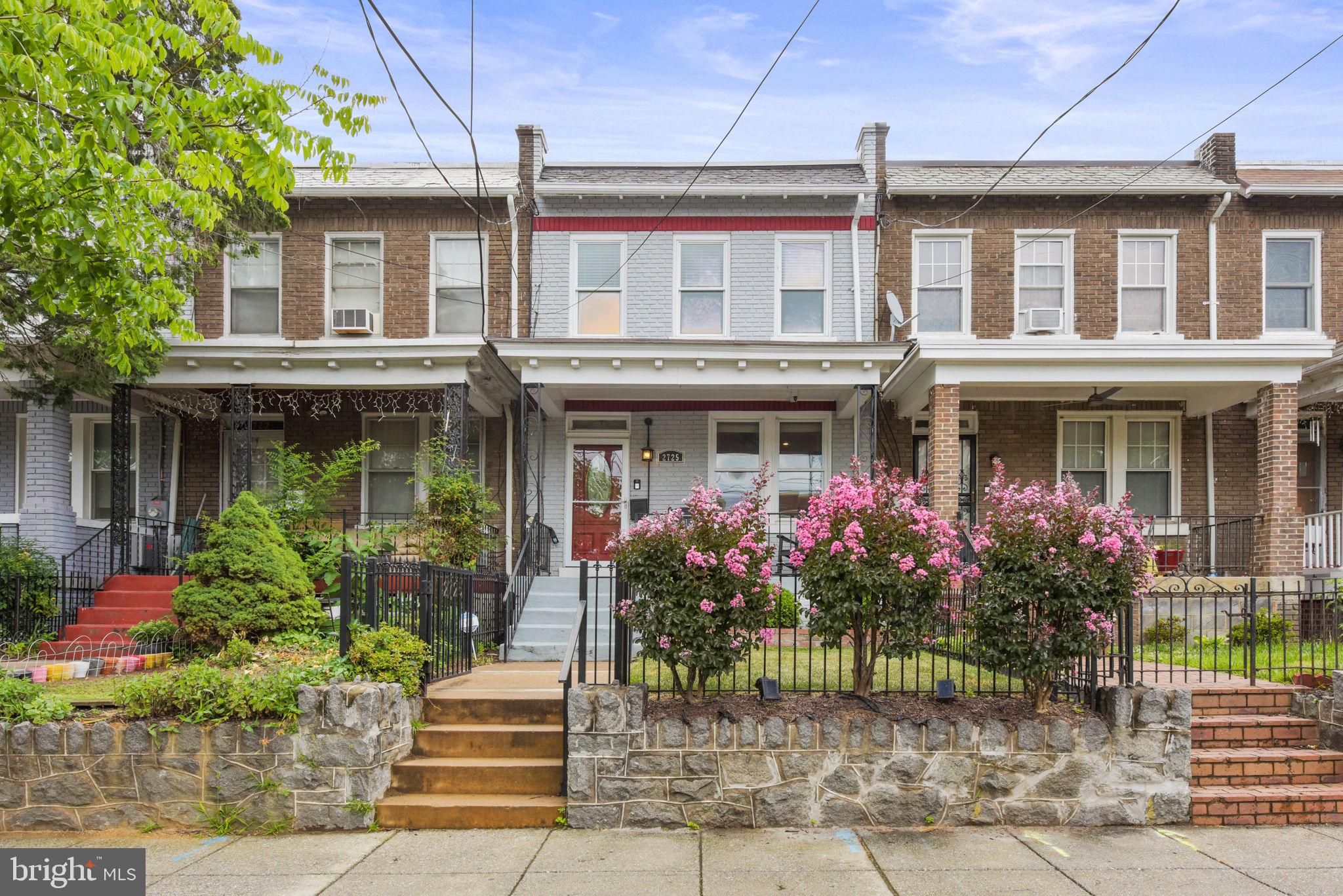 2725 6th STREET NE