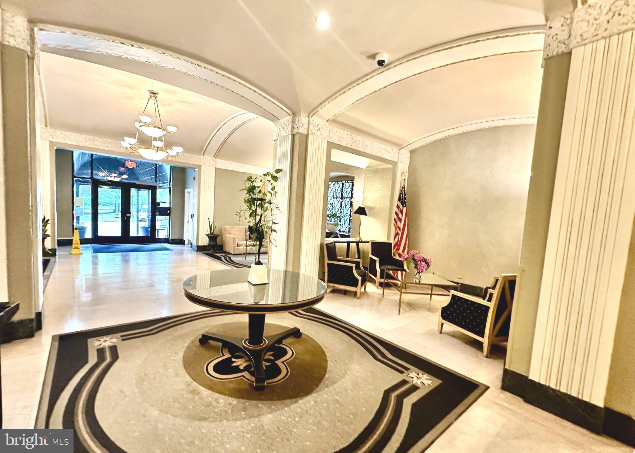 2032-2040-2040 Belmont Rd NW #407