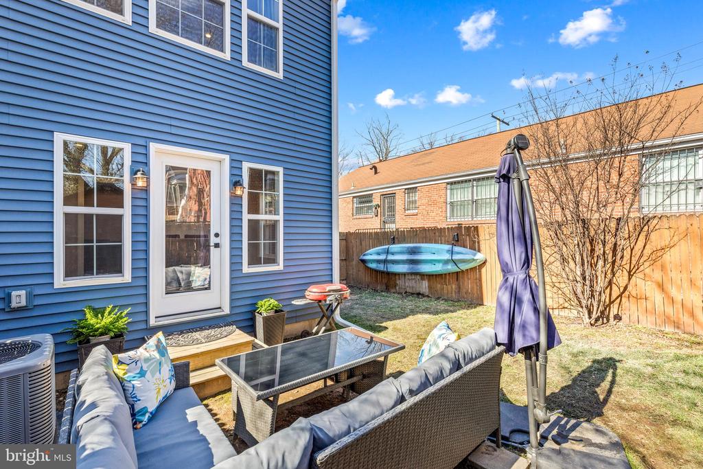 125 46th Pl NE