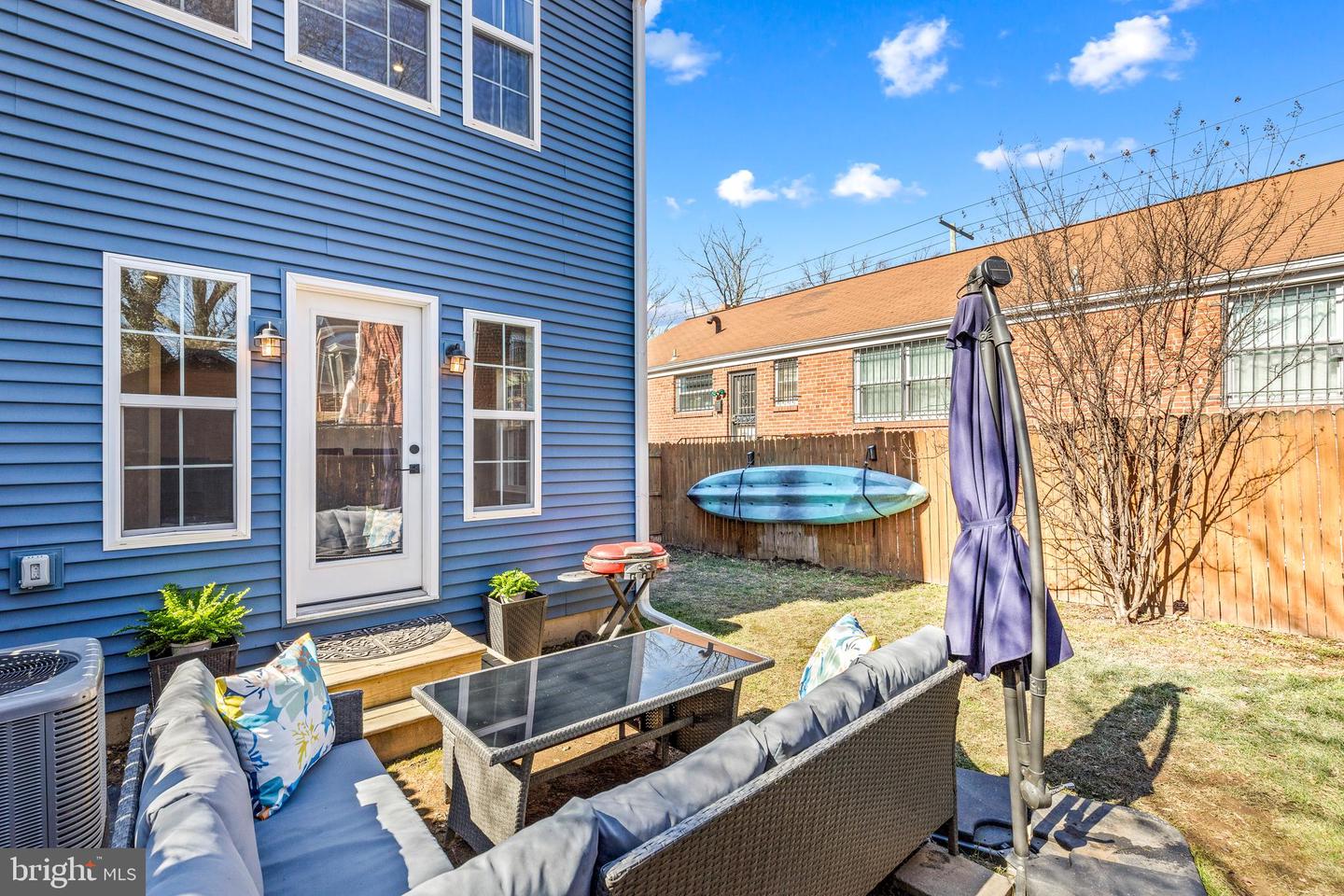 125 46th Pl NE