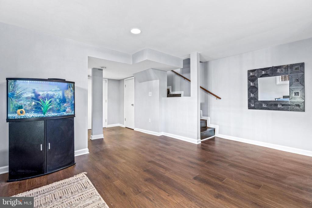 125 46th Pl NE