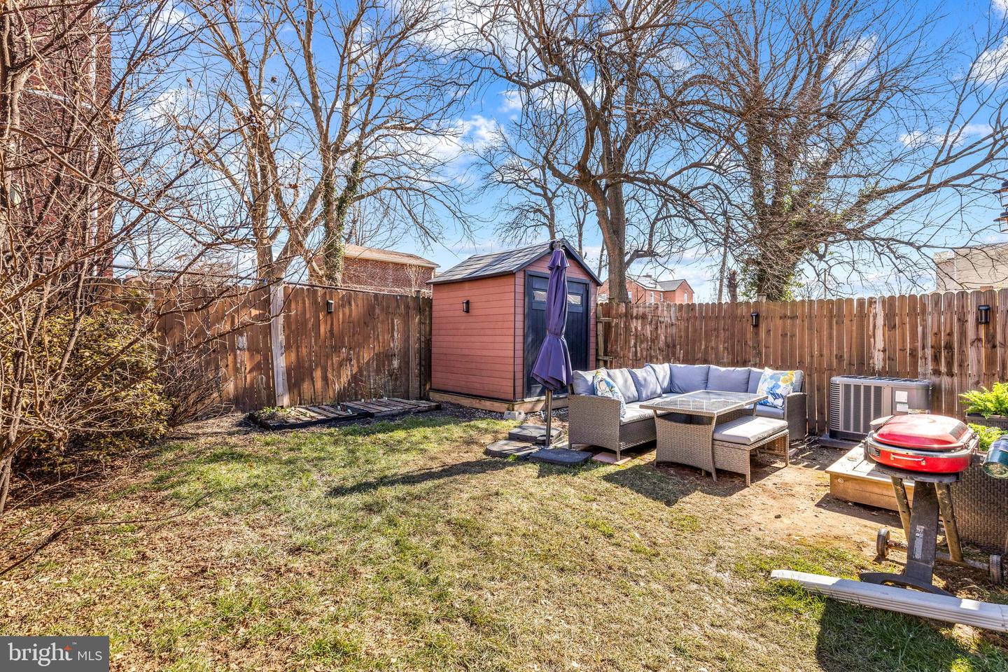 125 46th Pl NE