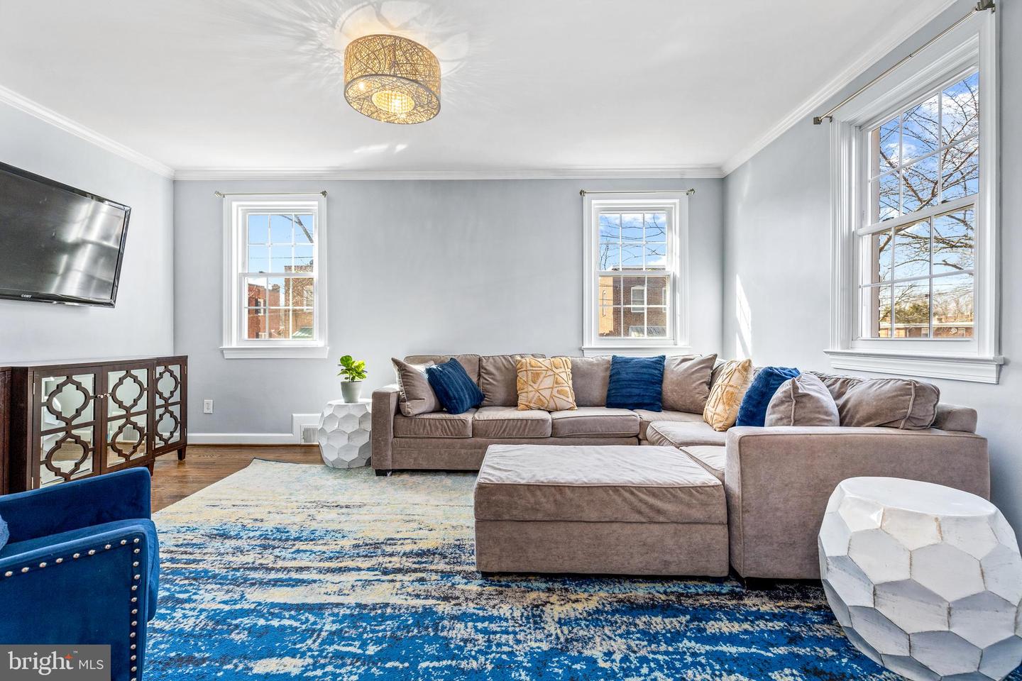 125 46th Pl NE