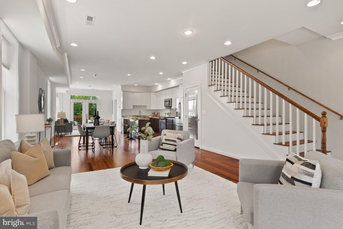 1402 Decatur St NW