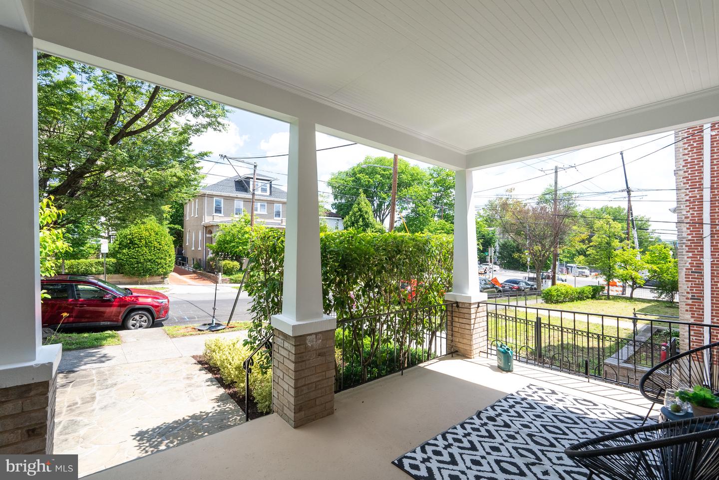 1402 Decatur St NW