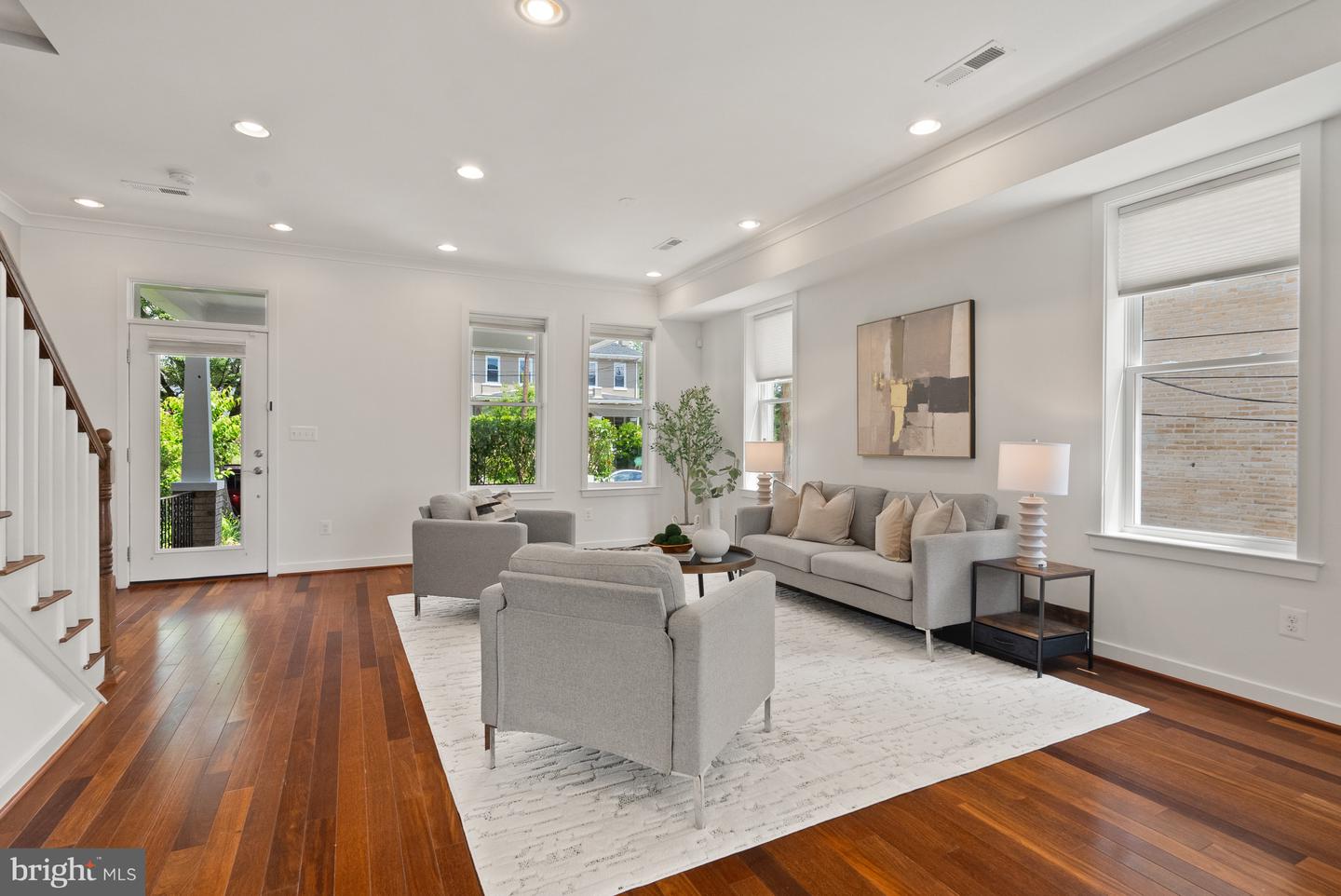 1402 Decatur St NW