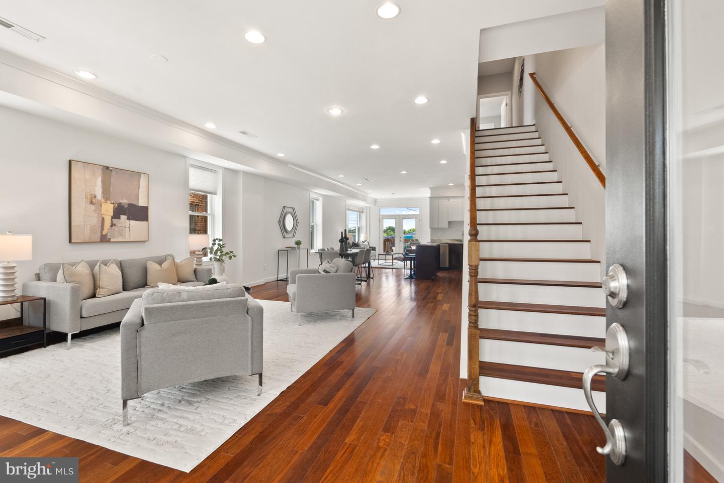 1402 Decatur St NW
