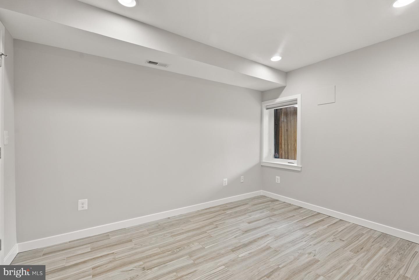 1402 Decatur St NW