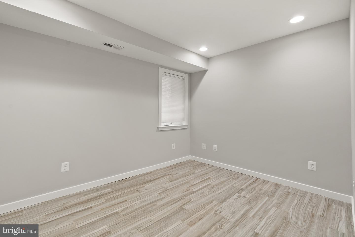 1402 Decatur St NW