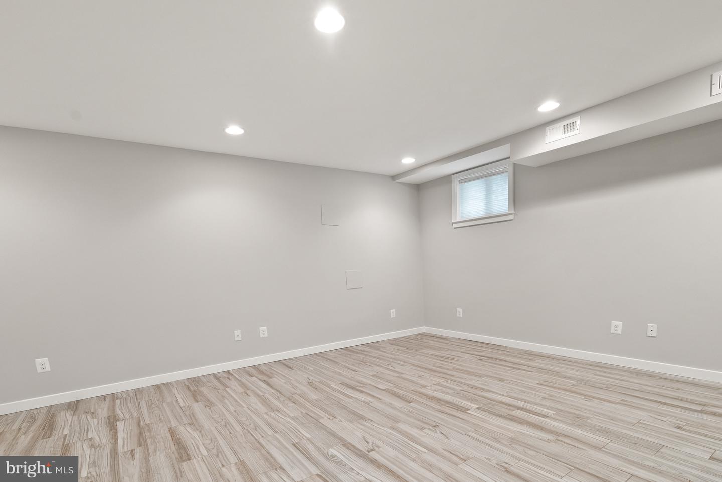 1402 Decatur St NW