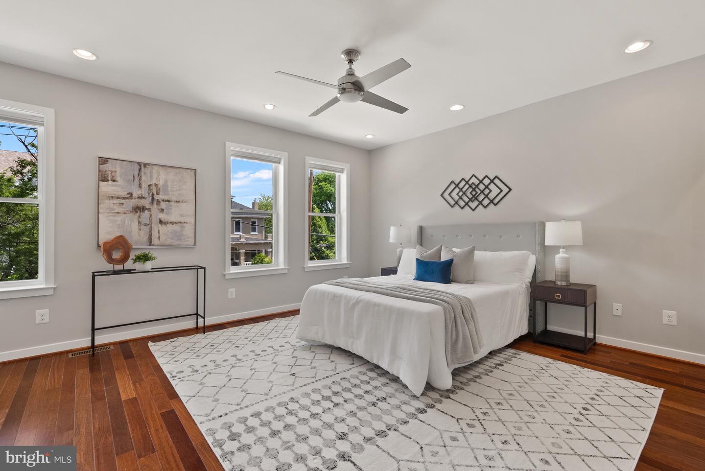 1402 Decatur St NW