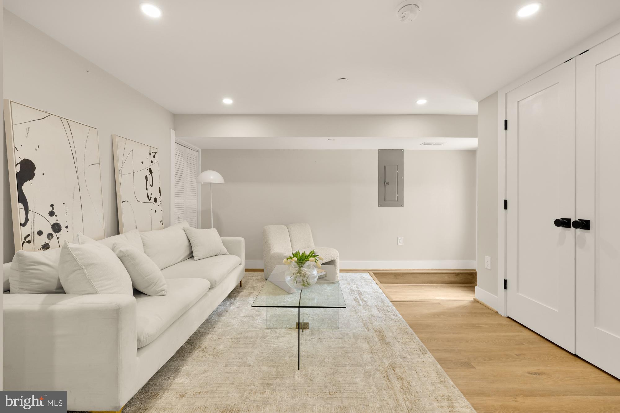 3207 WARDER STREET NW