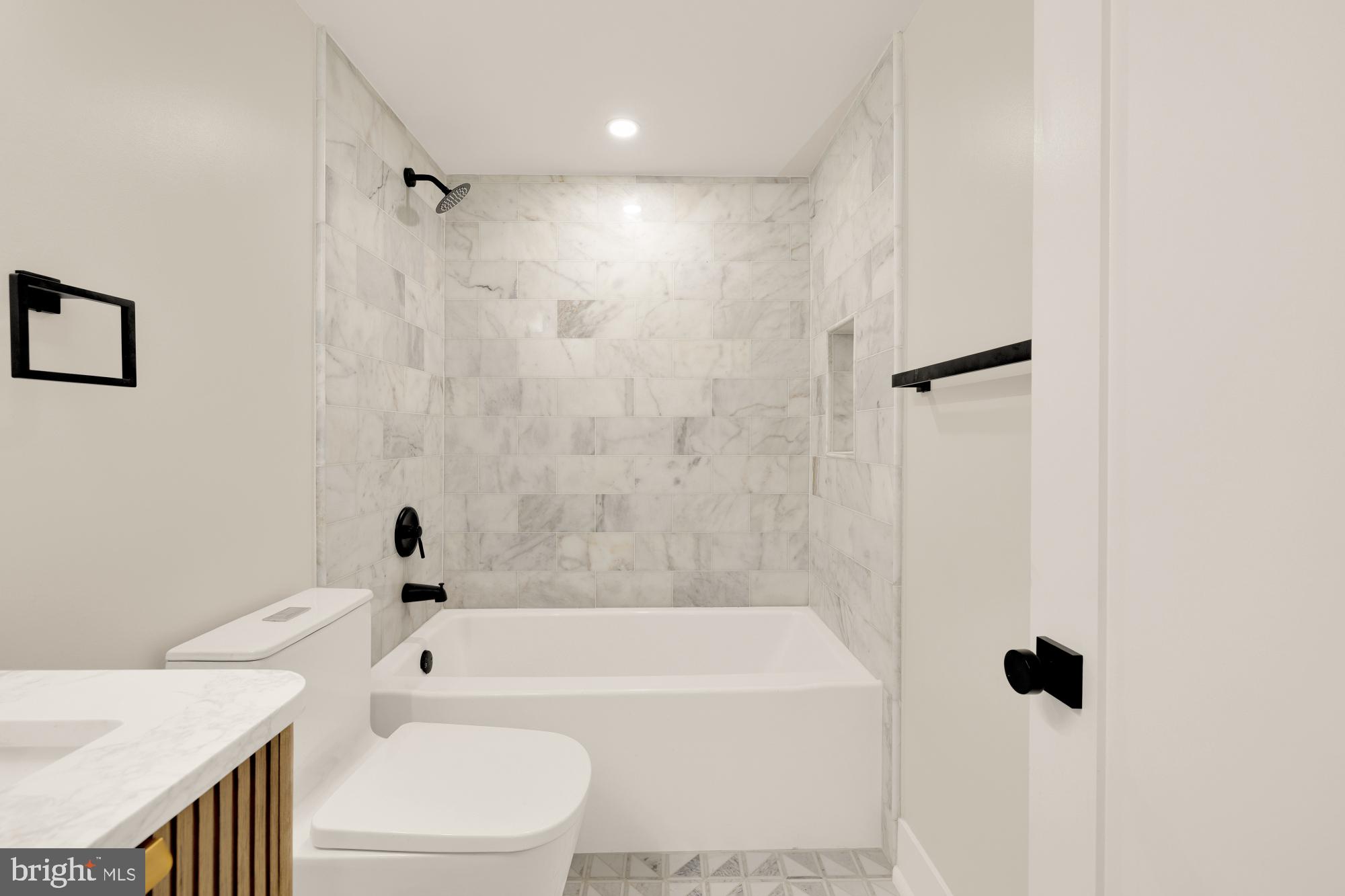 3207 WARDER STREET NW