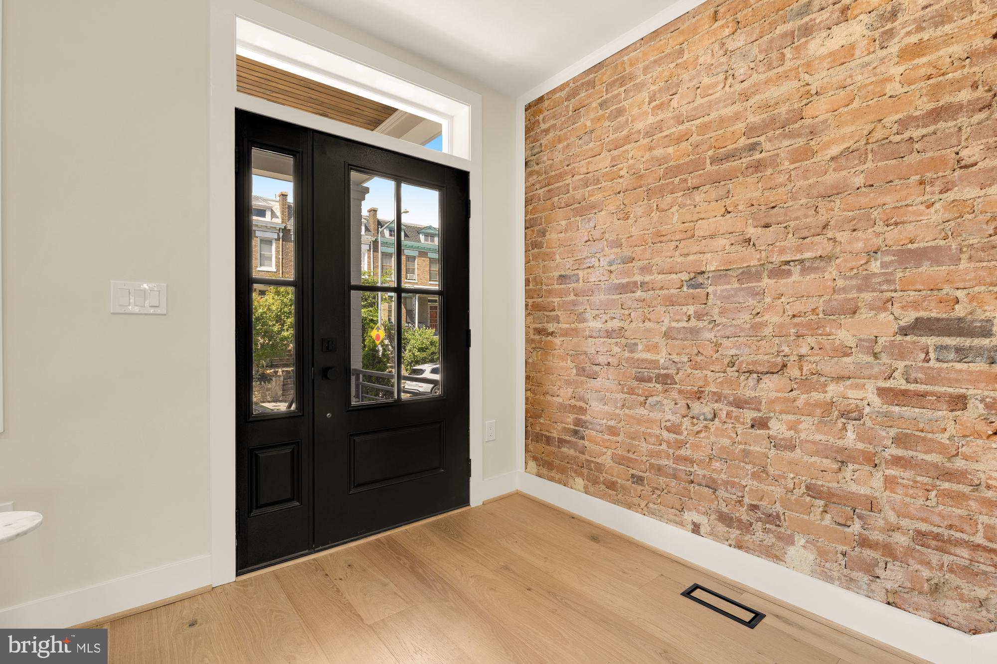 3207 WARDER STREET NW