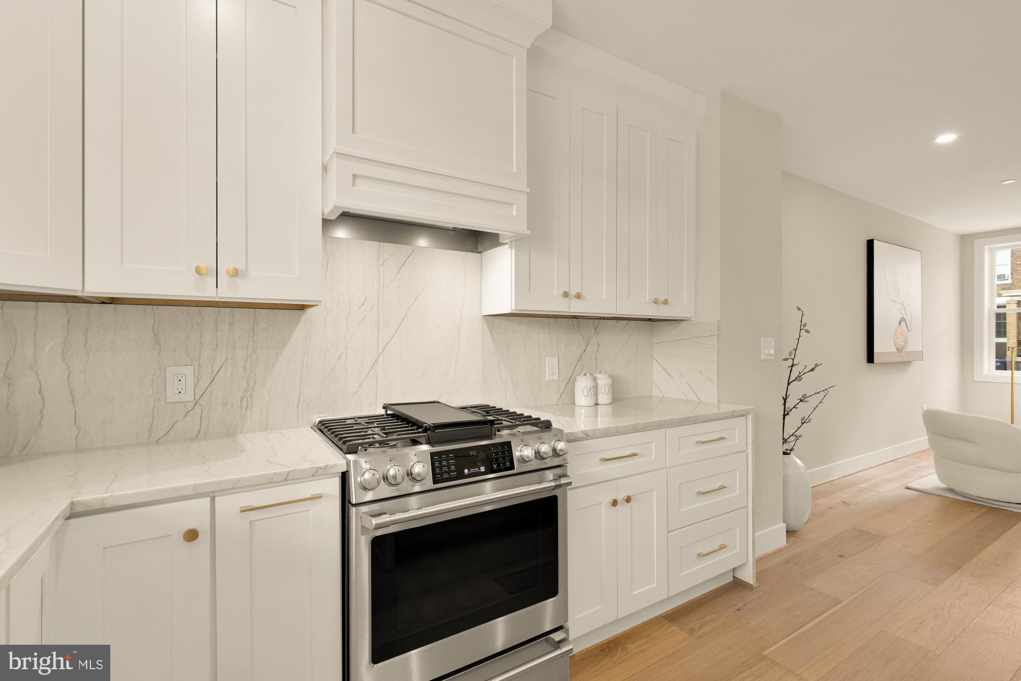 3207 WARDER STREET NW