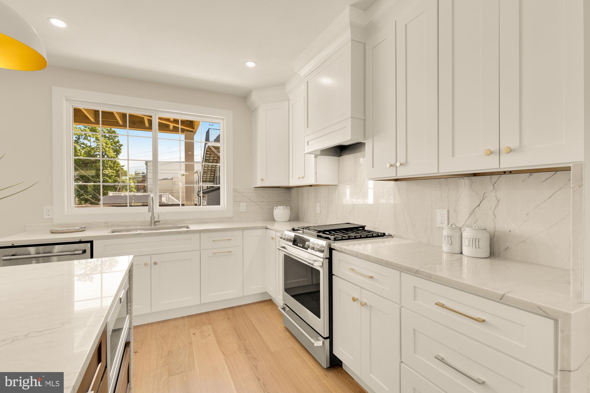 3207 WARDER STREET NW