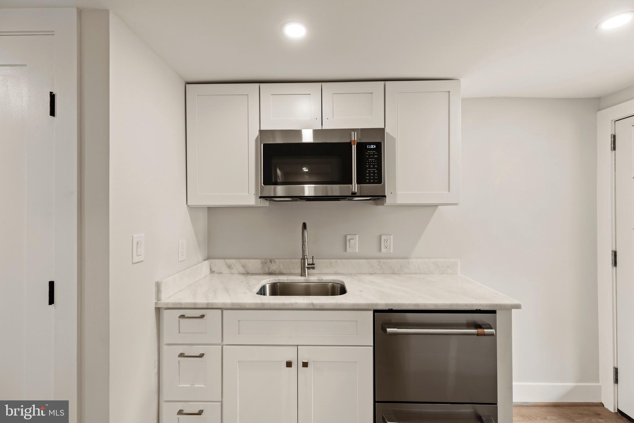 3207 WARDER STREET NW