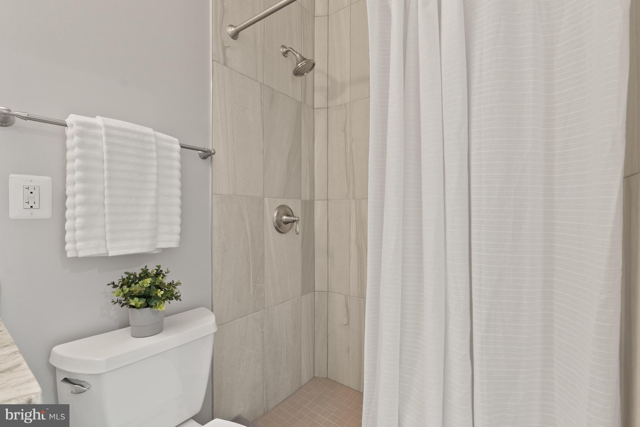 1402 DECATUR STREET NW