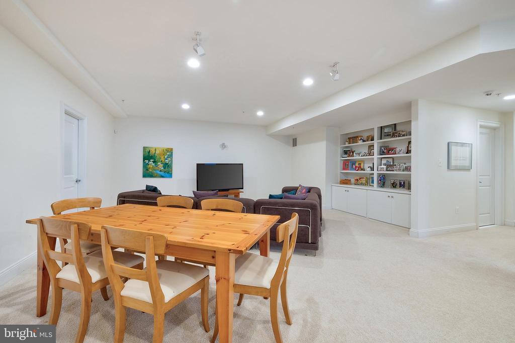 5917 WILMETT ROAD