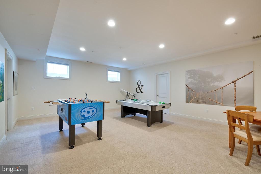 5917 WILMETT ROAD
